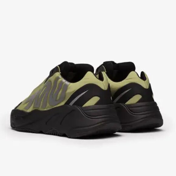 Adidas Yeezy 700 MNVN | Dead Stock | New With Tags - Picture 2 of 4